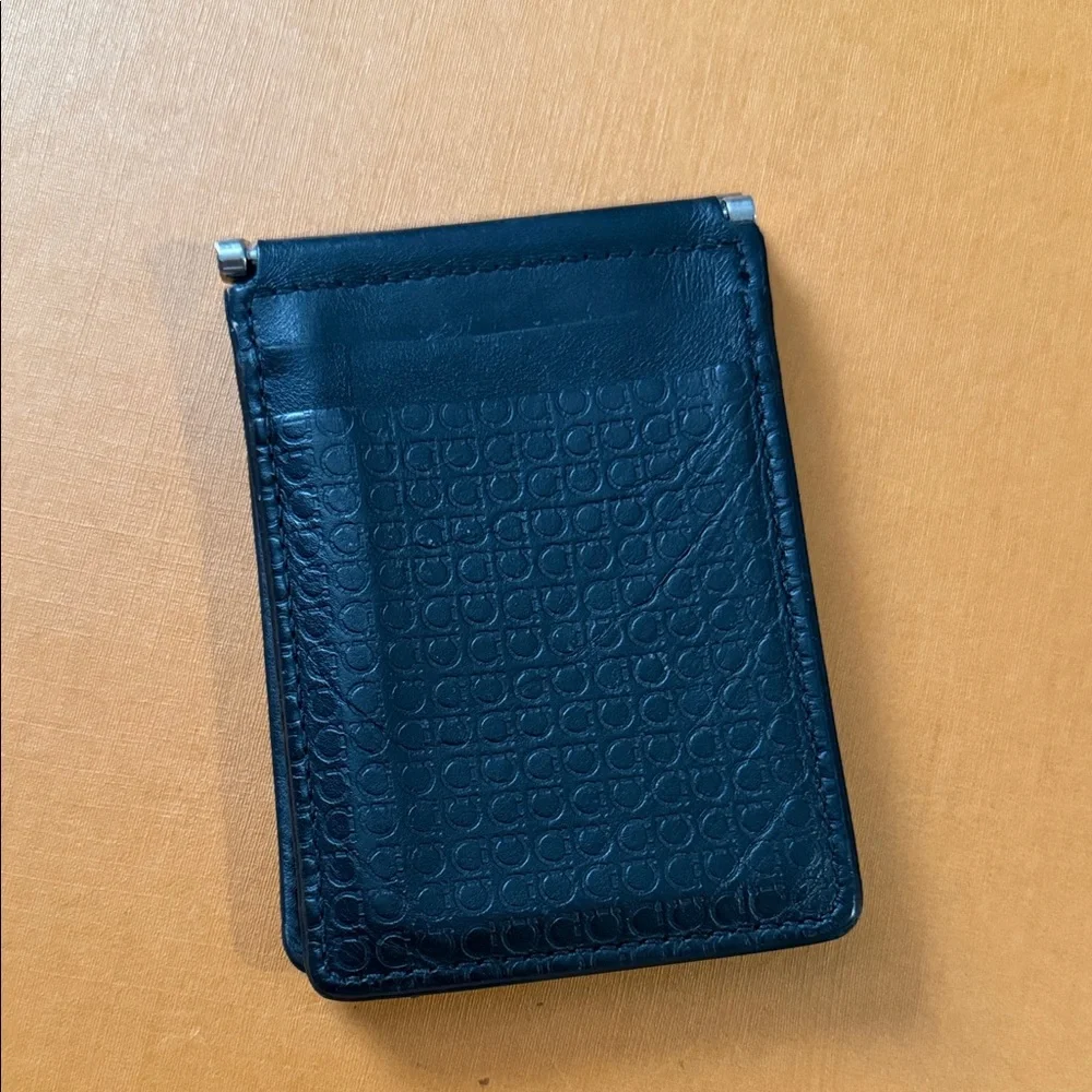 Salvatore Ferragamo Made In Italy Mini Gancino Textured Leather Card Case.